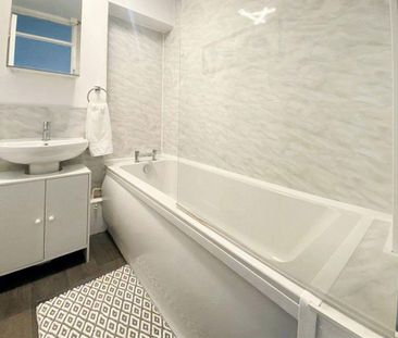 3 bed apartment to rent in NE37 - Photo 4