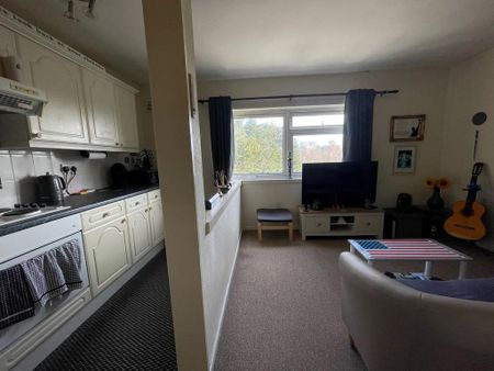Studio to rent - Photo 5
