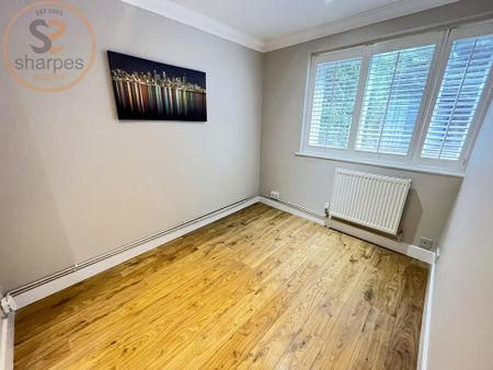 3 bedroom flat to rent - Photo 5