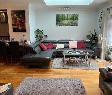 6 bedroom terraced house to rent - Photo 2