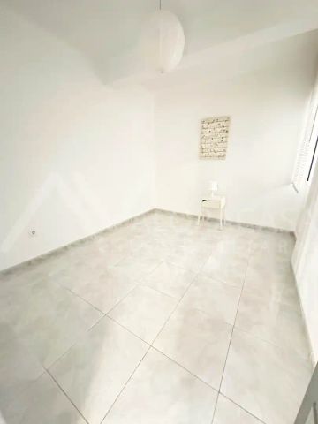 Piso de alquiler en Parque Ayala - Jardín de la Abadía - Huelín - Photo 3