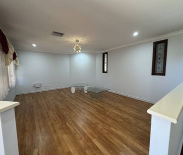 Spacious Family Home with Pool & Outdoor Entertaining! - Photo 1