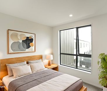 Modern Corner Townhouse - Photo 4