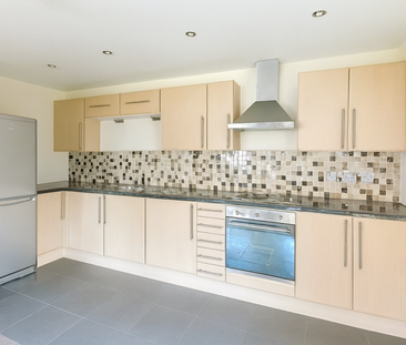 2 bedroom apartment to rent - Photo 3