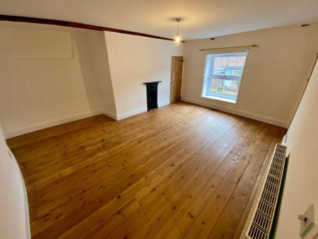 3 bedroom flat to rent - Photo 3