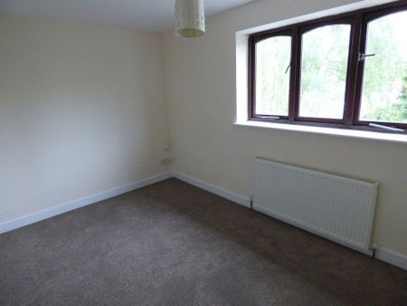 2 bedroom terraced house to rent - Photo 4