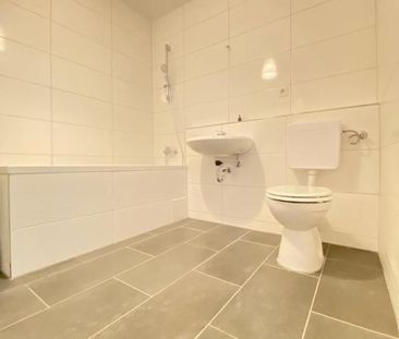 ***ZWEITBEZUG NACH SANIERUNG – FAMILIEN AUFGEPASST*** 3-Zimmer-Wohn... - Photo 5