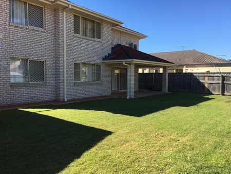8 Sarabah Close, Calamvale, QLD - Photo 3