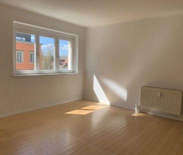 Helle 2-Zimmer-Wohnung mit Balkon - Foto 3