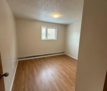 2 Bedroom - Photo 6