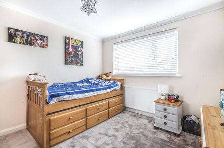 4 bedroom detached house to rent - Photo 4