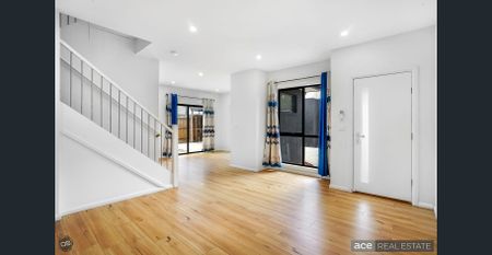 Location at its best!!!!! - Photo 2