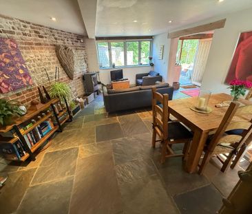 4 bedroom house to rent - Photo 1