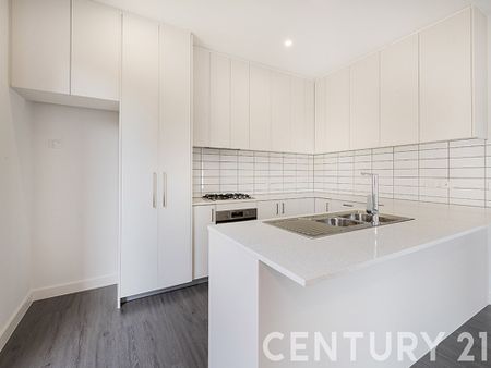 Modern Spacious Townhouse - Photo 3