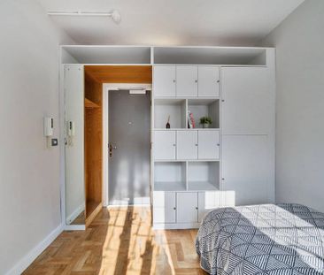Studio to rent - Photo 2