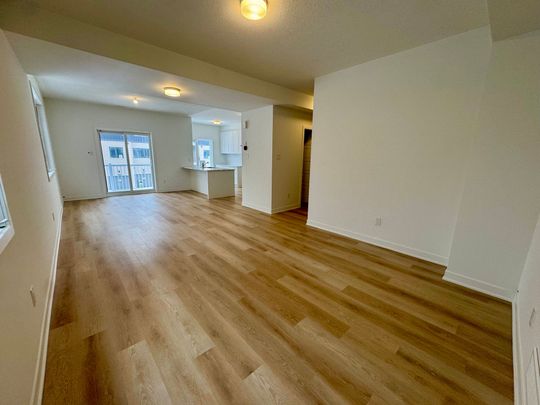 For Lease - 607 Bee Pollen Way, Kanata, Ontario - Photo 1