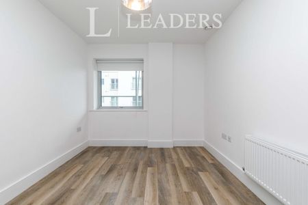 2 bedroom apartment to rent Station View, Guildford, Surrey, GU1 - Photo 4