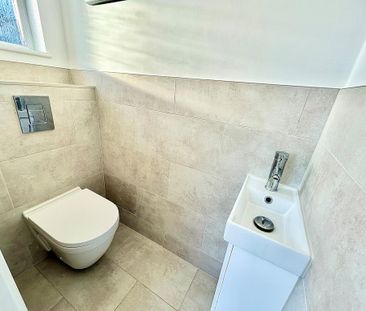 3 bedroom end of terrace house to rent - Photo 6