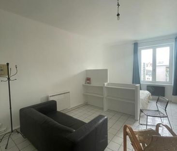 Location Appartement 1 pièce 36m² LYON 7ème - Photo 1