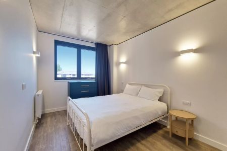 3 Bedroom Apartment - Photo 4
