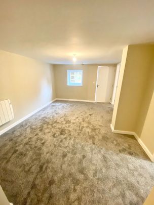 Home - Rooms - FLAT 3 15 MOUNT VERNON ROAD BARNSLEY S70 4DF - Photo 1