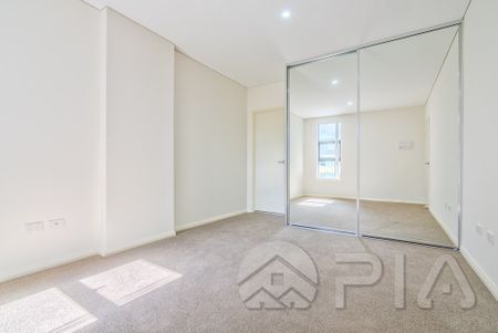 Stunning Two Bedrooms Apartment For Rent - Photo 5