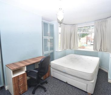 4 bedroom house to rent - Photo 3