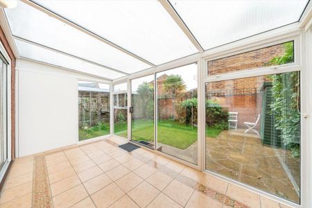 4 bedroom detached house to rent - Photo 3