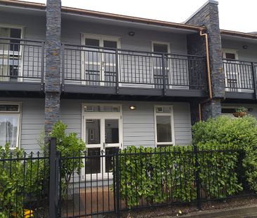 Townhouse Living in fully gated complex with 2 carparks - Photo 6