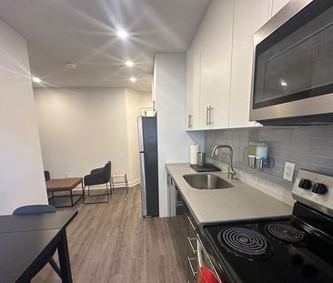 For Lease - 595 St Clair Avenue Unit# 4, Toronto, Ontario - Photo 1