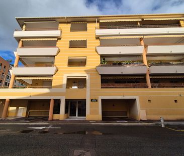 2 pièces meublées - Garage - Terrasse - Saint-Raphaël - Exclusivité... - Photo 2