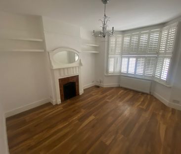 3 Bed Terraced House, Croydon, CR0 - Photo 2