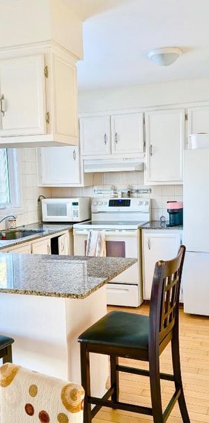 Superbe maison à louer à Brossard-disponible 1 juillet - Photo 1