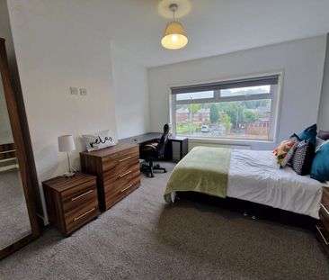 Room in a Shared House, Shirley Avenue, M7 - Photo 1