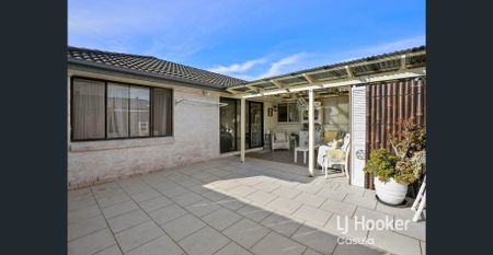 Cozy Granny Flat with Water Included in The Rent - Photo 2