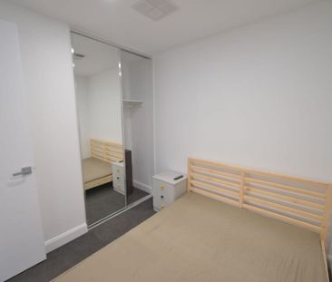 For Lease – Stylish Two-Bedroom Apartment in the Heart of the City - Photo 3