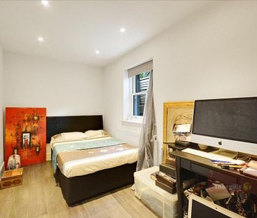 3 bedroom flat to rent - Photo 4