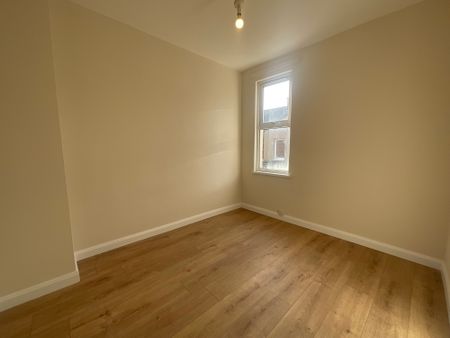 81 My Ladys Road, Belfast, BT6 8BZ - Photo 3