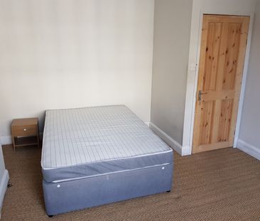 1 Bed Flat, Upper Ground Floor, SE5 - Photo 5
