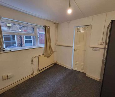 Stanley Street, LU1 - Photo 2