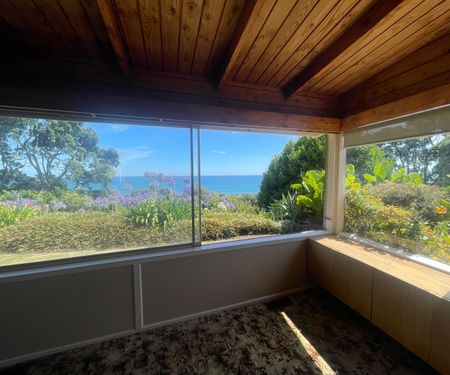 3 Bedroom beach house in Waiotahe - Photo 4
