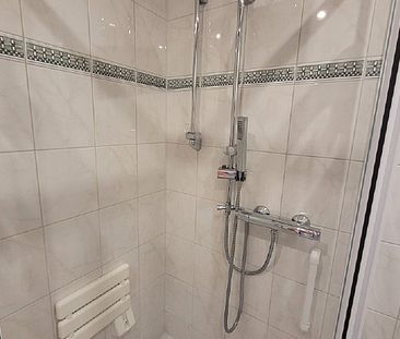 Altersgerechte 2,5 Raum mit Dusche, Aufzug und Balkon! - Photo 6