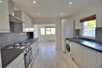Kings Avenue, Watford - Photo 1