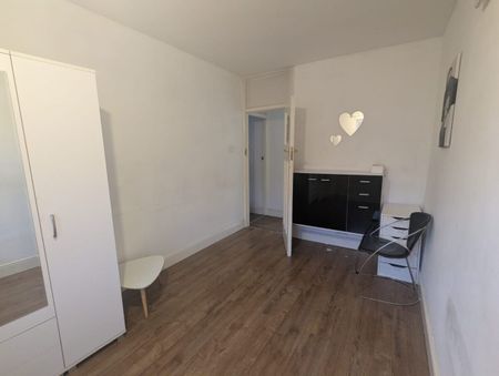 KINGSBURY, NW9, London - Photo 4