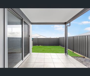 20A Royston Street, Farley, NSW 2320 - Photo 1