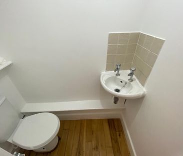 3 bedroom semi-detached house to rent - Photo 6