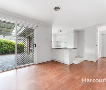 Welcome Home to Narre Warren South - Photo 1