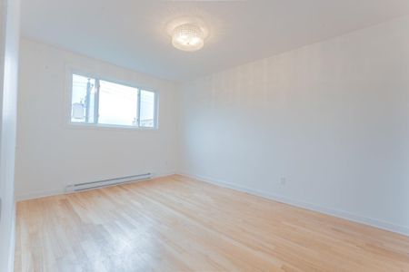 Appartement à louer - Laval (Laval-des-Rapides) - Photo 3