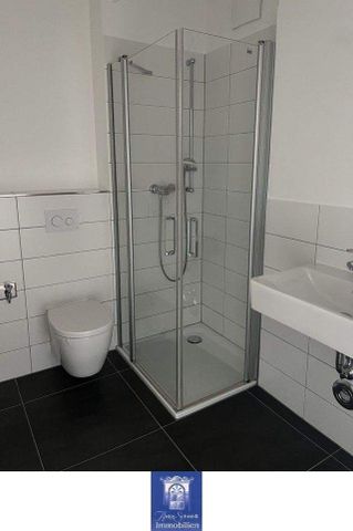 Wohntraum mit Flair! Große Terrasse, exklusives Bad und hochwertige EBK! - Foto 5