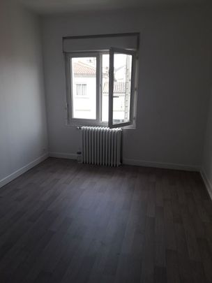 Location Appartement 2 pièces 50m² ROYAN 17200 - Photo 1